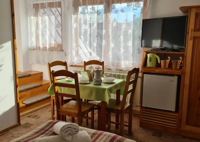 U Anny Ζακοπάνε