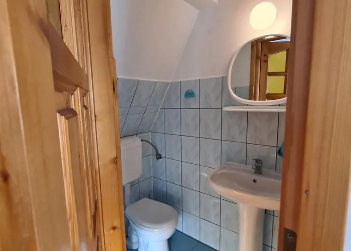 U Anny Ζακοπάνε